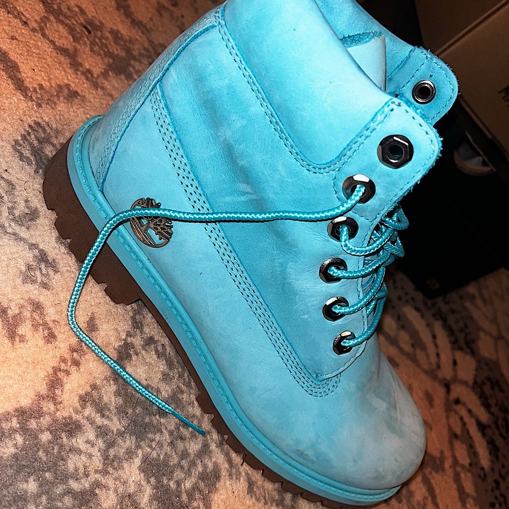 LIGHT BLUE TIMBERLAND BOOTS